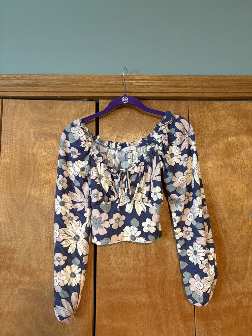 Dry Goods Women's Floral Long-Sleeve Crop Top Size XS
